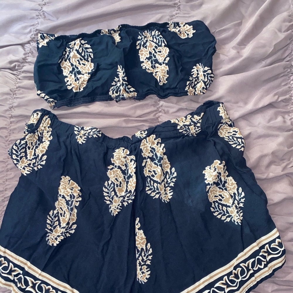 Two piece set